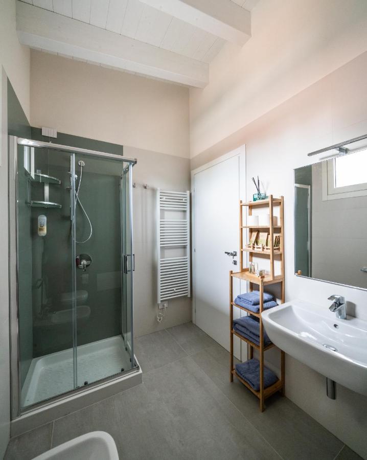 A Casa Di Sabina Hotel Десенцано дел Гарда Екстериор снимка