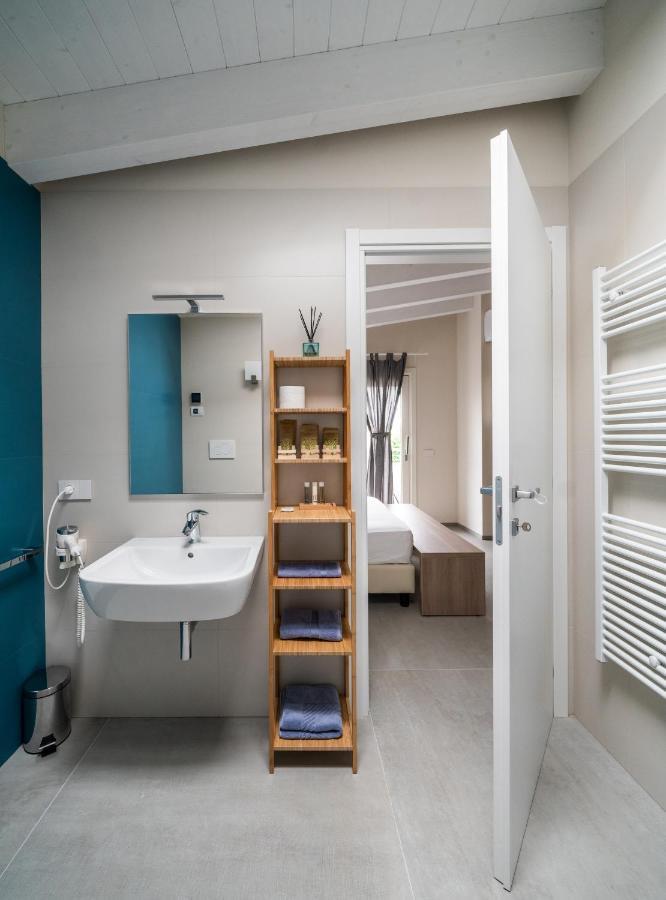 A Casa Di Sabina Hotel Десенцано дел Гарда Екстериор снимка