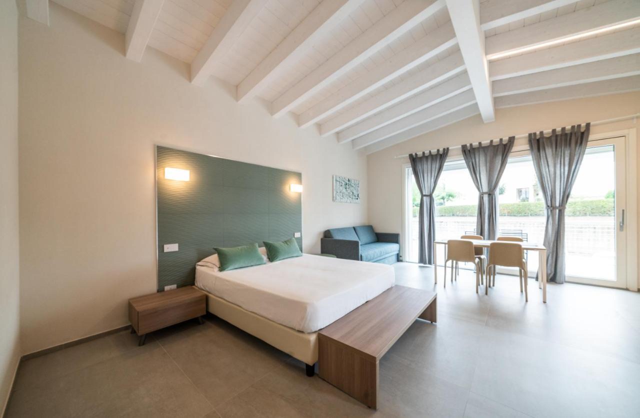 A Casa Di Sabina Hotel Десенцано дел Гарда Екстериор снимка