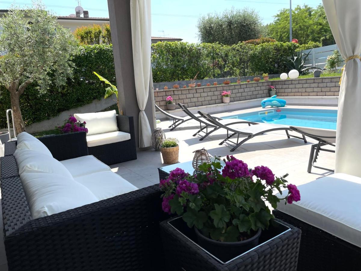 A Casa Di Sabina Hotel Десенцано дел Гарда Екстериор снимка